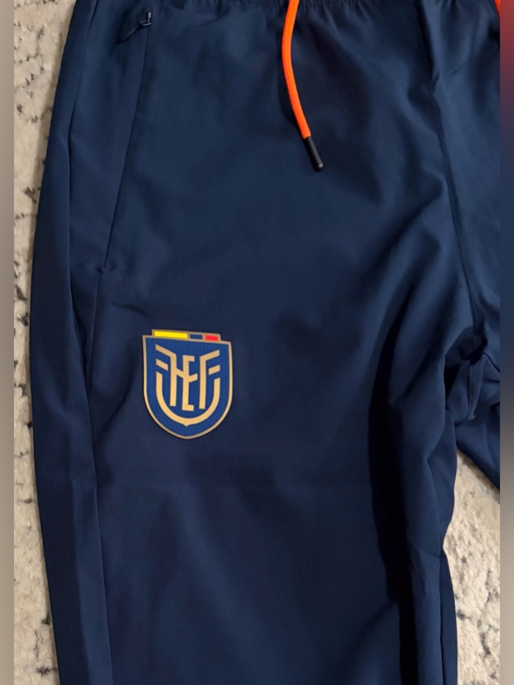 Marathon Authentic Ecuador National Team Soccer Training Navy Pants Men’s Size M - Picture 2 of 5